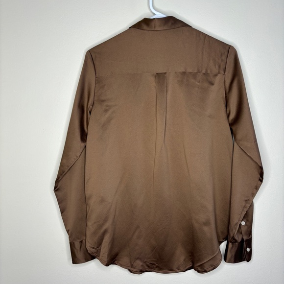 Womens Gap Button Down Blouse Brown Satin Size XS - Picture 2 of 9